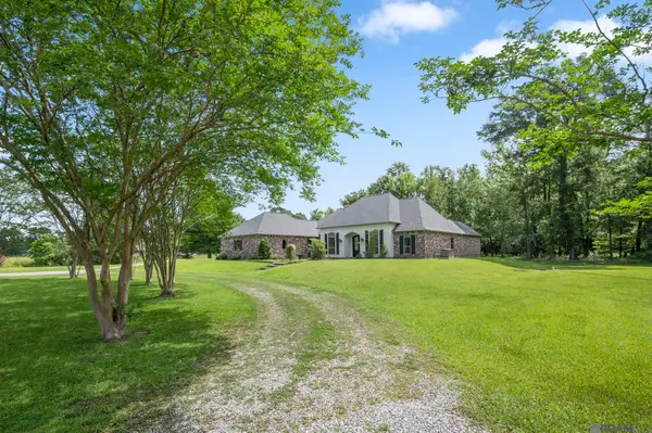 20422 Machost Rd, Zachary, LA 70791
