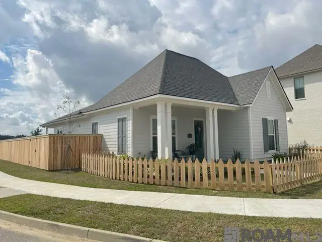 821 Conway Village Blvd, Gonzales, LA 70737 - #1