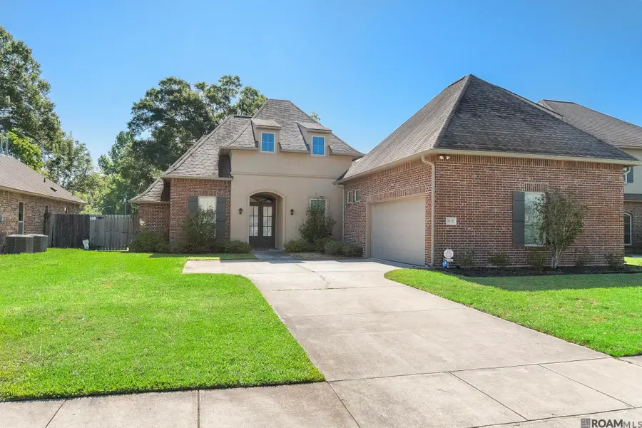 18032 River Landing Dr, Prairieville, LA 70769 - #2