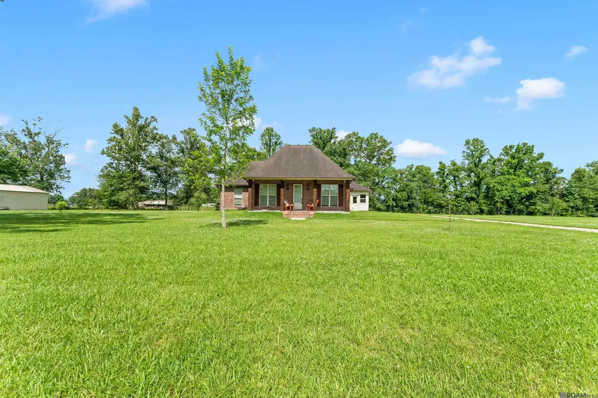 17053 Hardy Ln, Prairieville, LA 70769 - #1