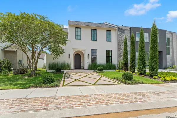 2632 Bocage Lake Dr, Baton Rouge, LA 70809