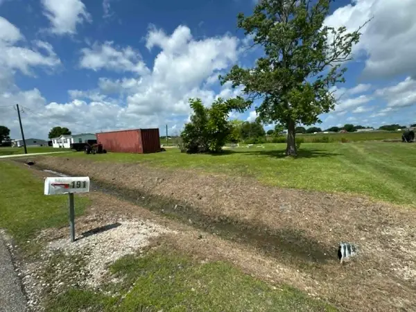 190 Plaisance Drive, Raceland, LA 70394