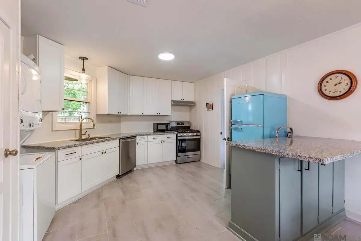 715 Cora Dr, Baton Rouge, LA 70815 - #1