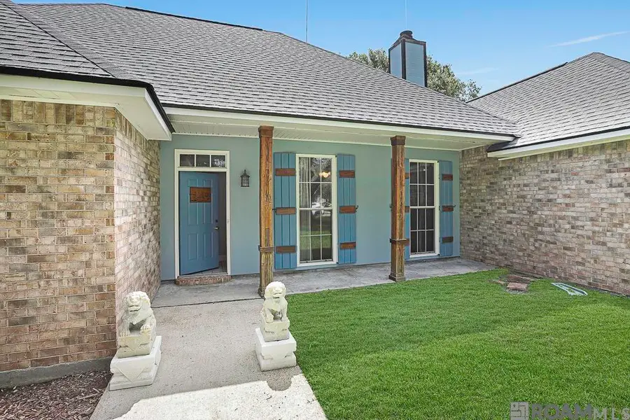 2110 S San Francisco, Gonzales, LA 70737 - #2