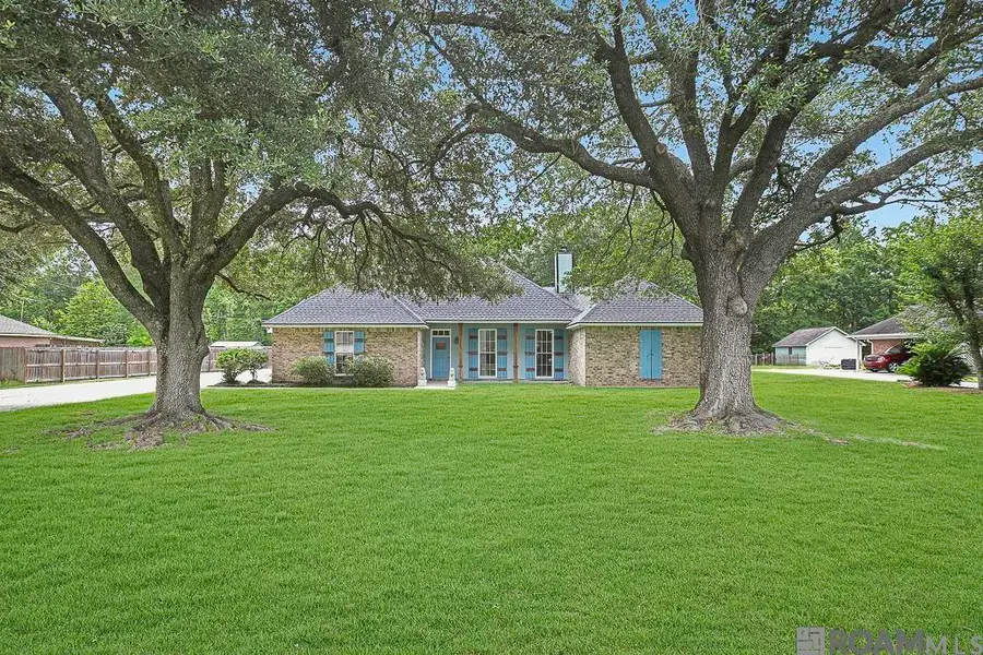2110 S San Francisco, Gonzales, LA 70737 - #3