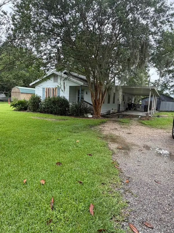 6368 Bayou Black Dr, Gibson, LA 70356