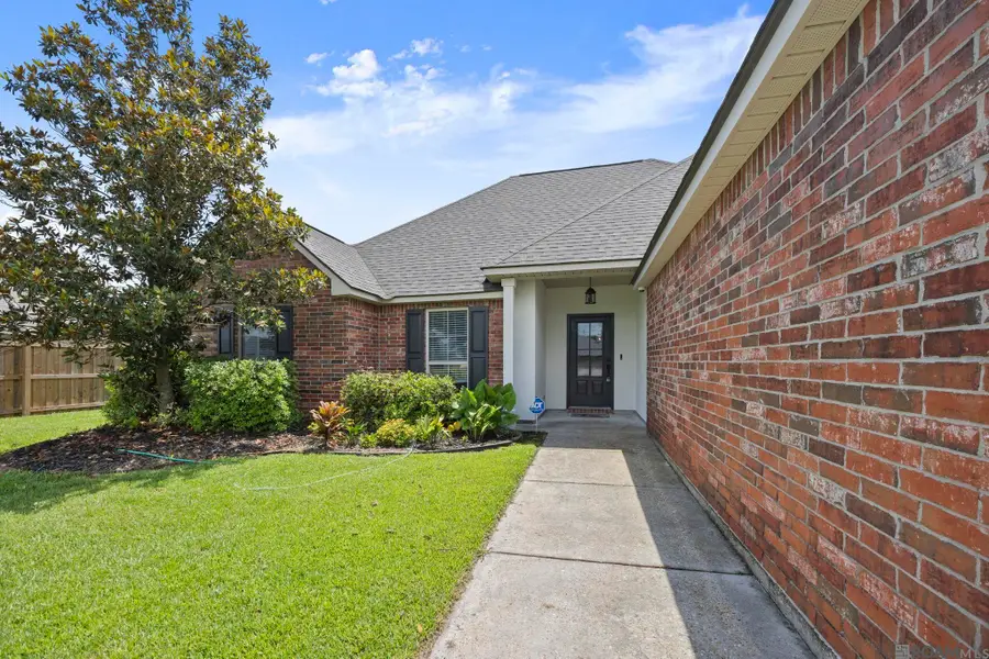 14380 Summerset Dr, Gonzales, LA 70737 - #2