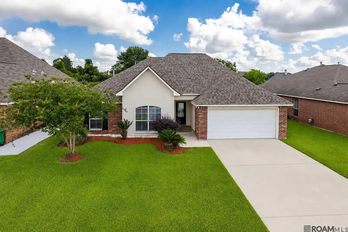 11297 Shady Bend Dr, Denham Springs, LA 70726 - #1