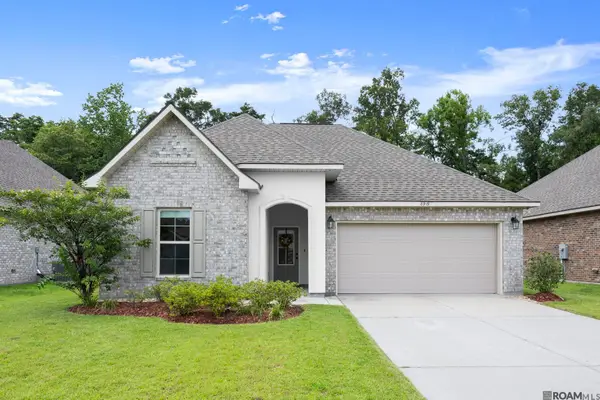 8919 Meadow Sage Dr, Denham Springs, LA 70726
