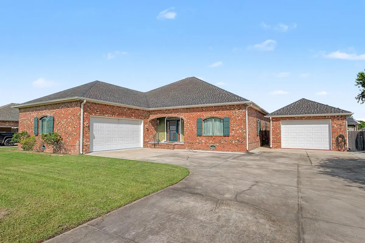 228 Lake Mechant Court, Houma, LA 70360 - #1