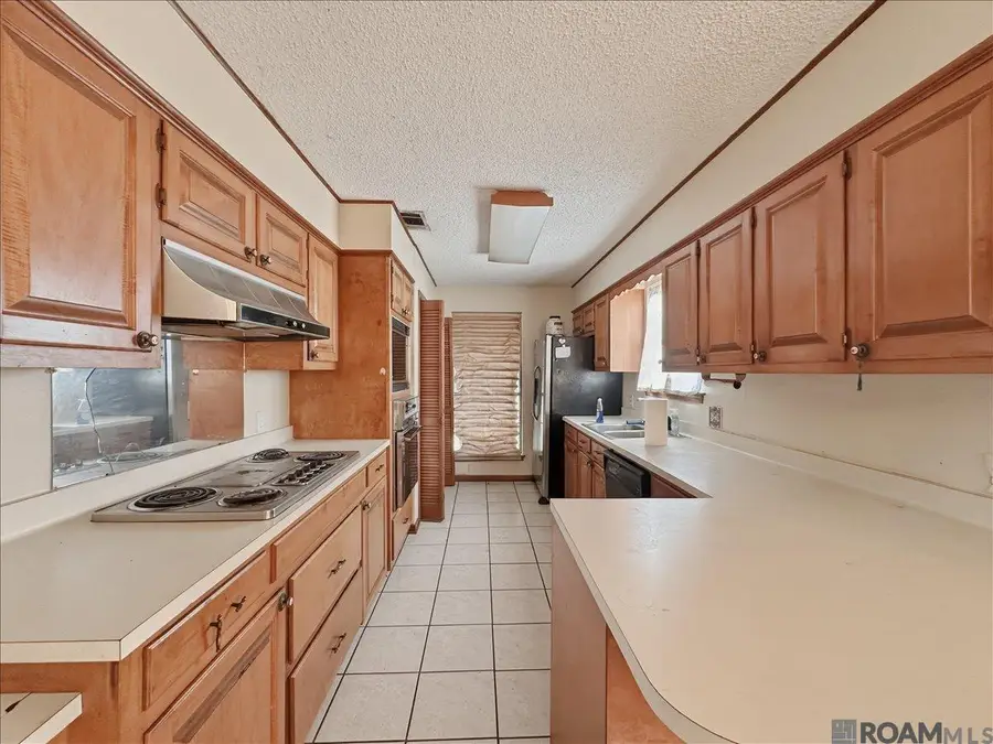 12556 White Chapel Ave, Baton Rouge, LA 70810 - #3