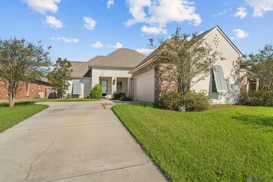 36138 Bluff Meadows Dr, Prairieville, LA 70769 - #2