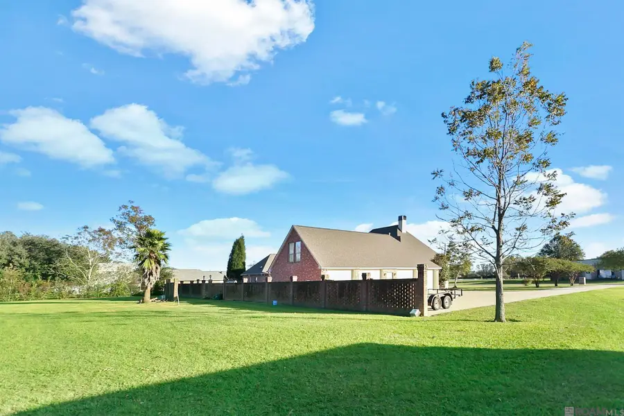 40010 Farm Rd, Gonzales, LA 70737 - #3