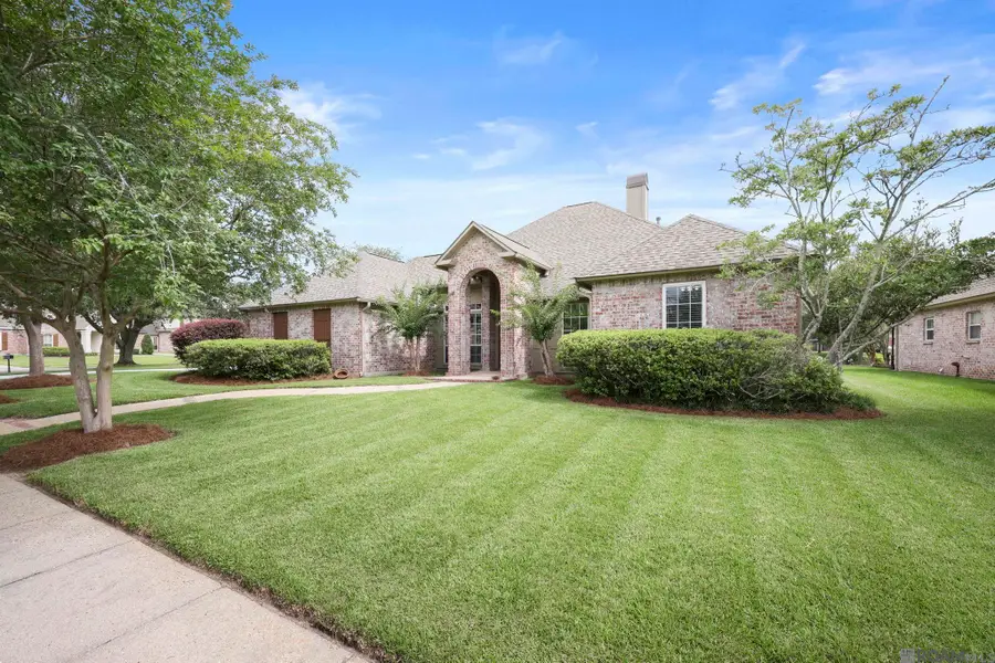 18933 Vignes Lake Ave, Baton Rouge, LA 70817 - #2
