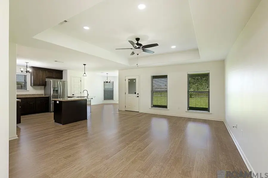 1310 Point Andrew Dr, Gonzales, LA 70737 - #3
