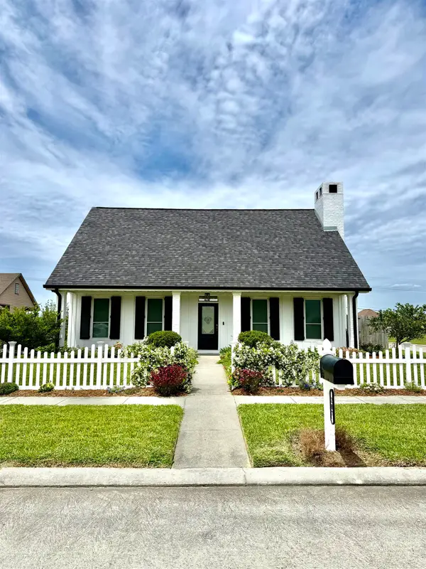 207 Woodwind Dr, Houma, LA 70360
