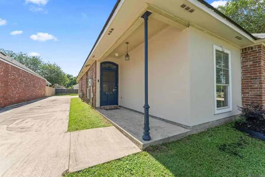 5535 Ducros Dr, Baton Rouge, LA 70820 - #2