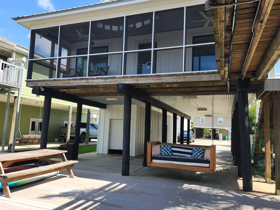 1015 Bourg St, Golden Meadow, LA 70357 - #3