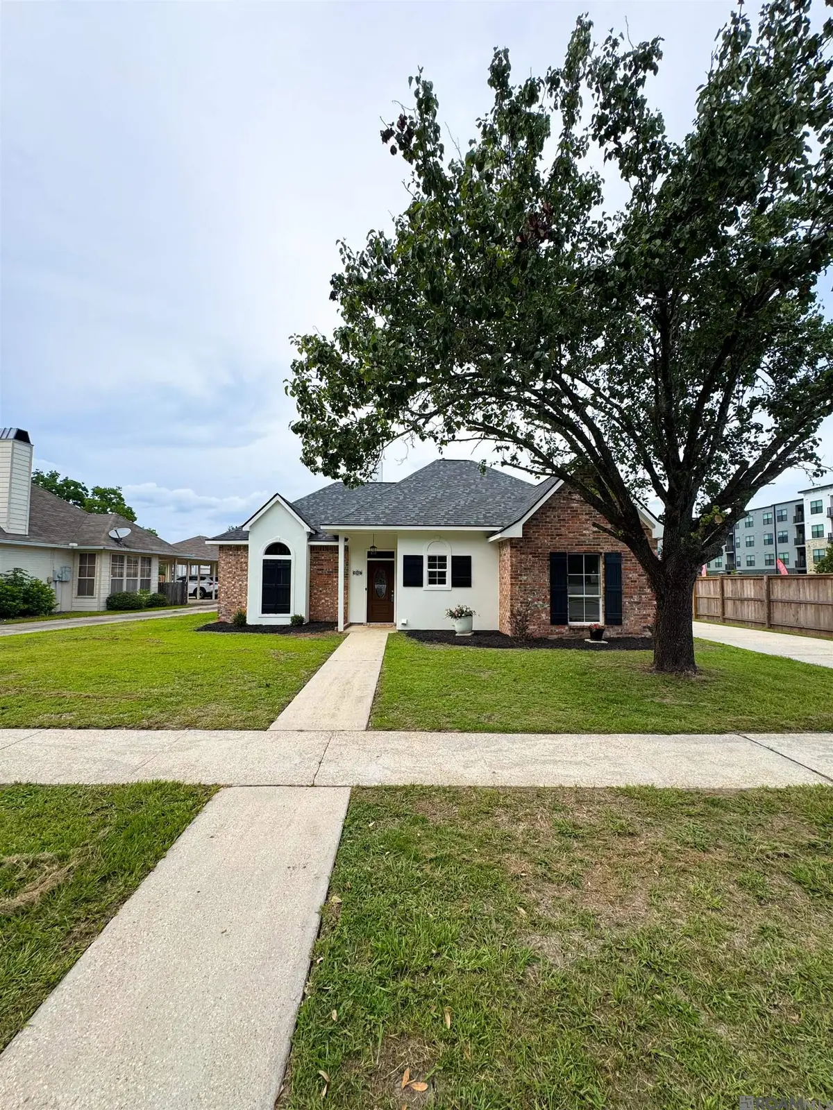 10467 Springcrest Dr, Baton Rouge, LA 70810 - #1