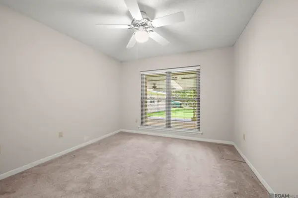 11116 Suncrest Ave, Baton Rouge, LA 70818