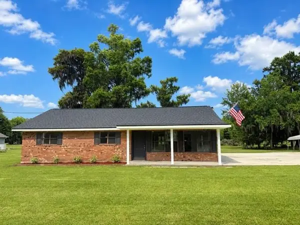 408 Bayou Gardens Drive, Houma, LA 70364