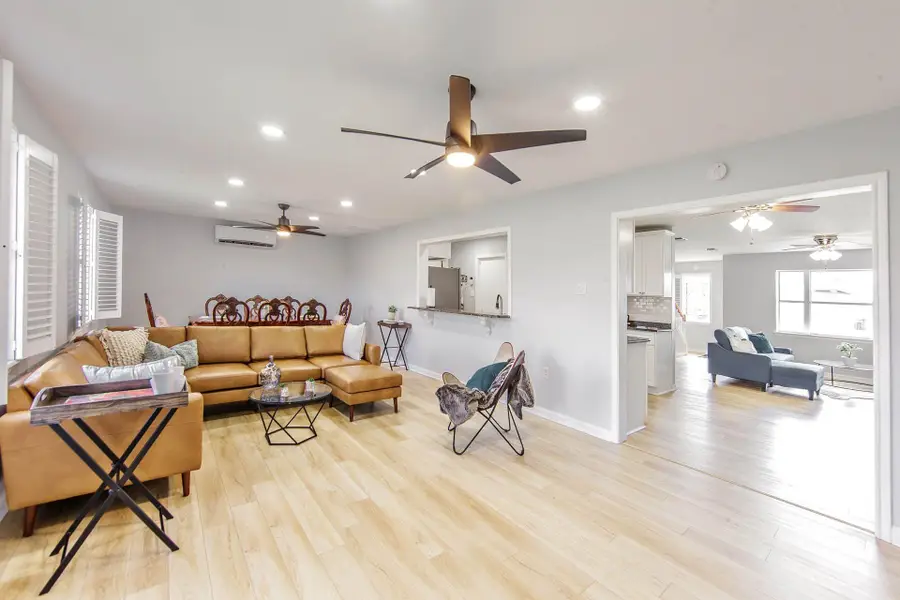 413 Tanglewood Dr, Houma, LA 70364 - #3