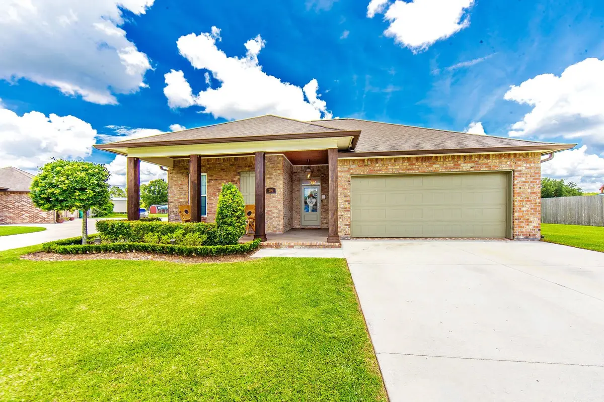 209 Crescent Estates Drive, Thibodaux, LA 70301 - #1