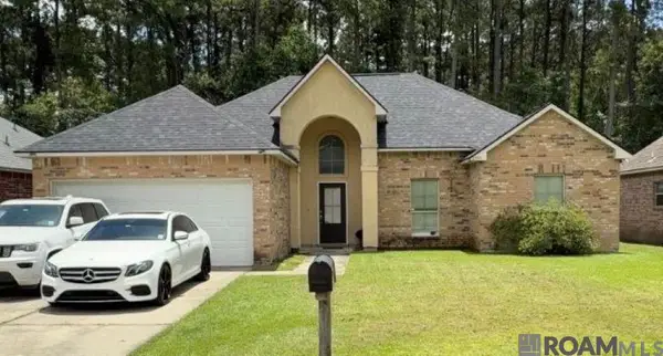 25960 Bronzewood St, Denham Springs, LA 70726