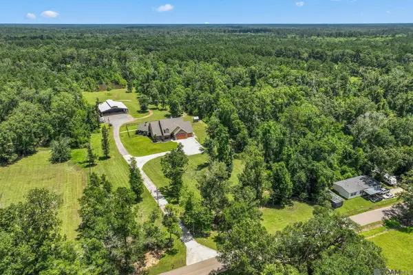 27605 Patterson Rd, Springfield, LA 70462