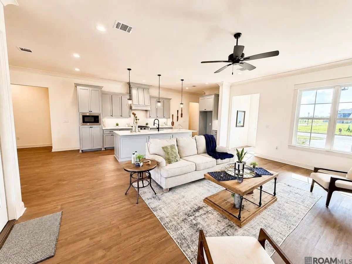 3452 Waterbury Ave, Baton Rouge, LA 70810 - #1