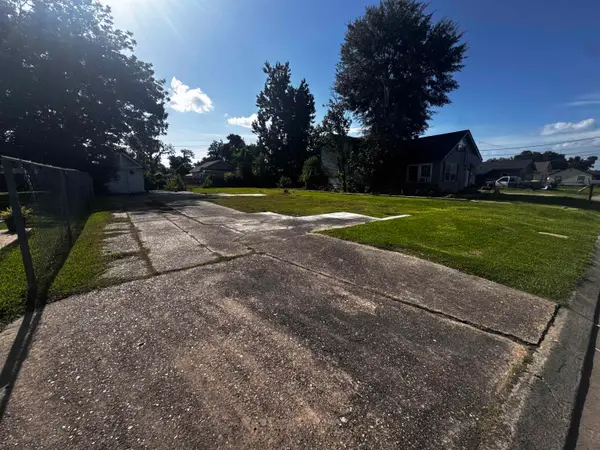 416 Antoine St, Houma, LA 70360