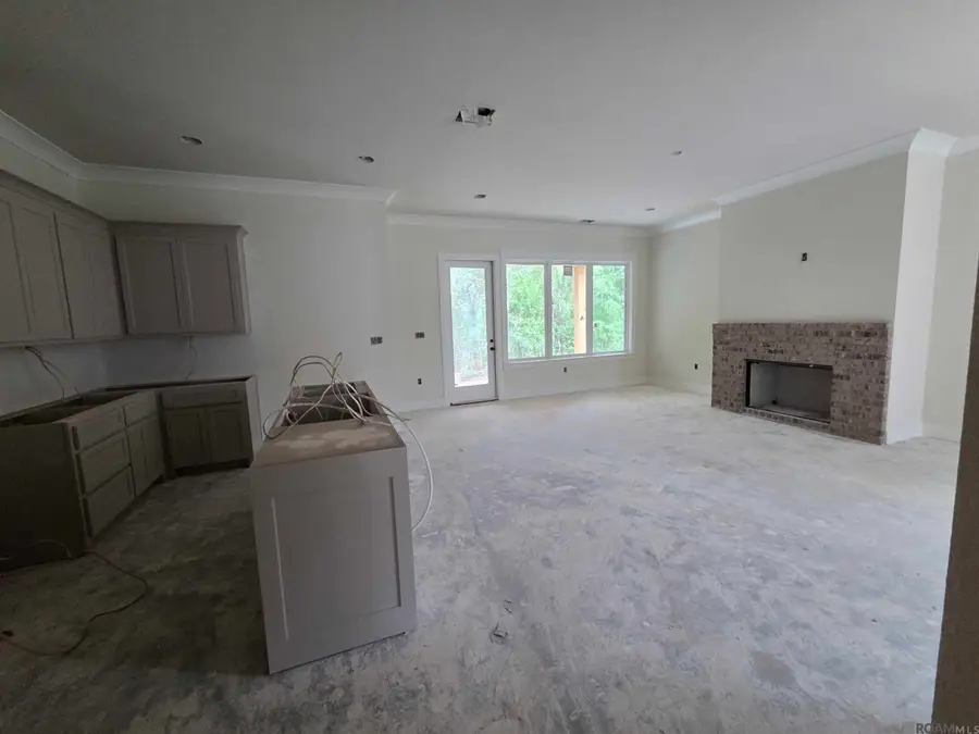 33499 Tenor Dr, Denham Springs, LA 70706 - #3
