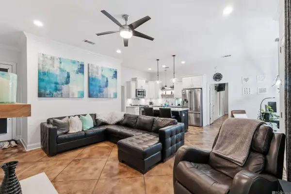 10218 La Jolla Ct, Baton Rouge, LA 70818