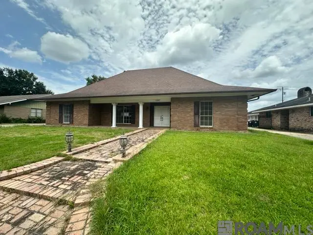 1087 Sherwood Forest Blvd, Baton Rouge, LA 70815 - #1