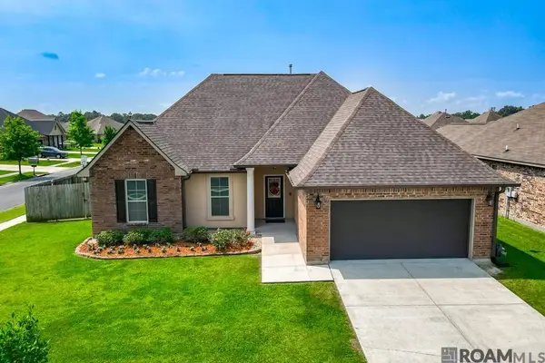 42453 Harborstone Ave, Prairieville, LA 70769