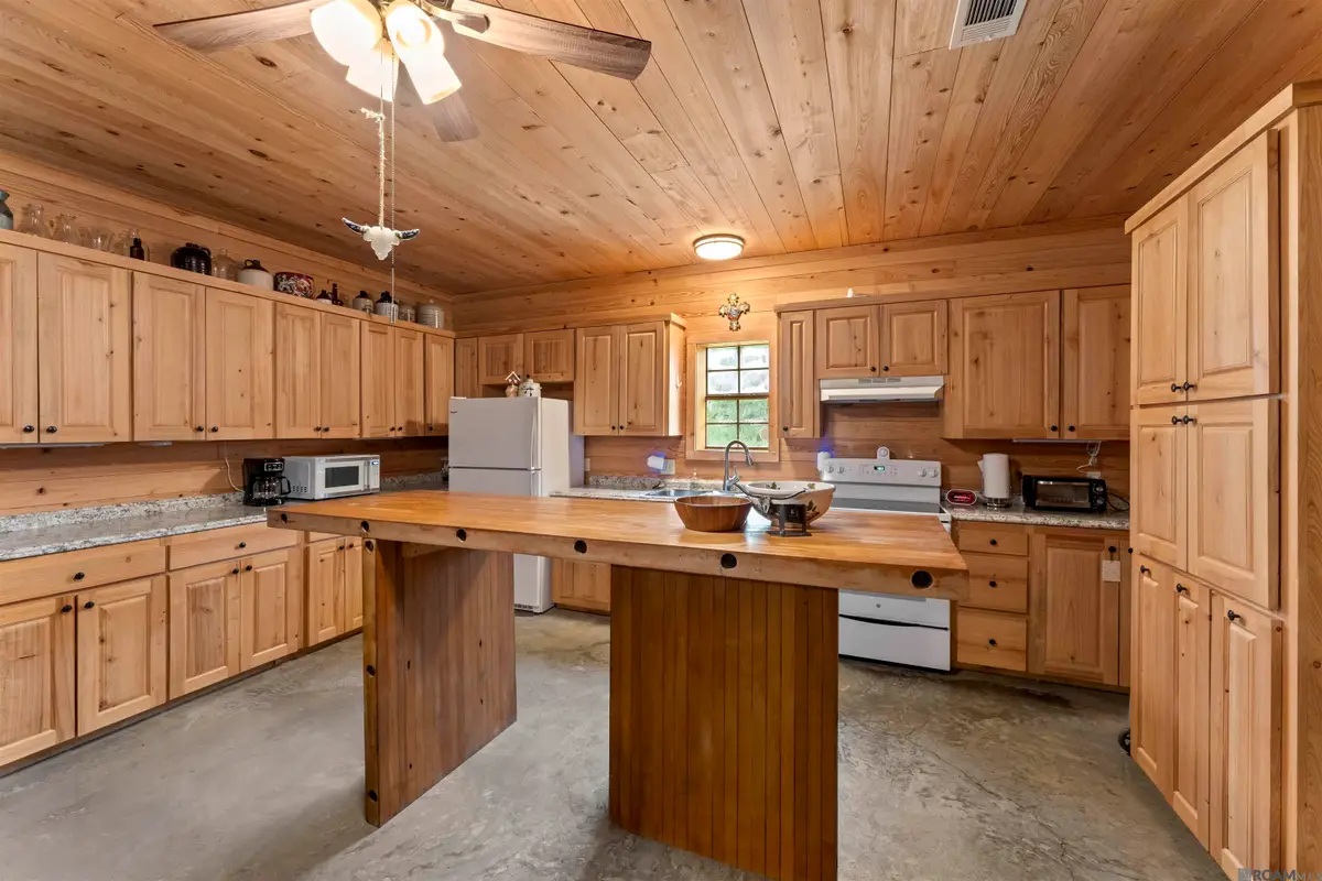 6409 Pohlman Rd, Saint Francisville, LA 70775 - #1