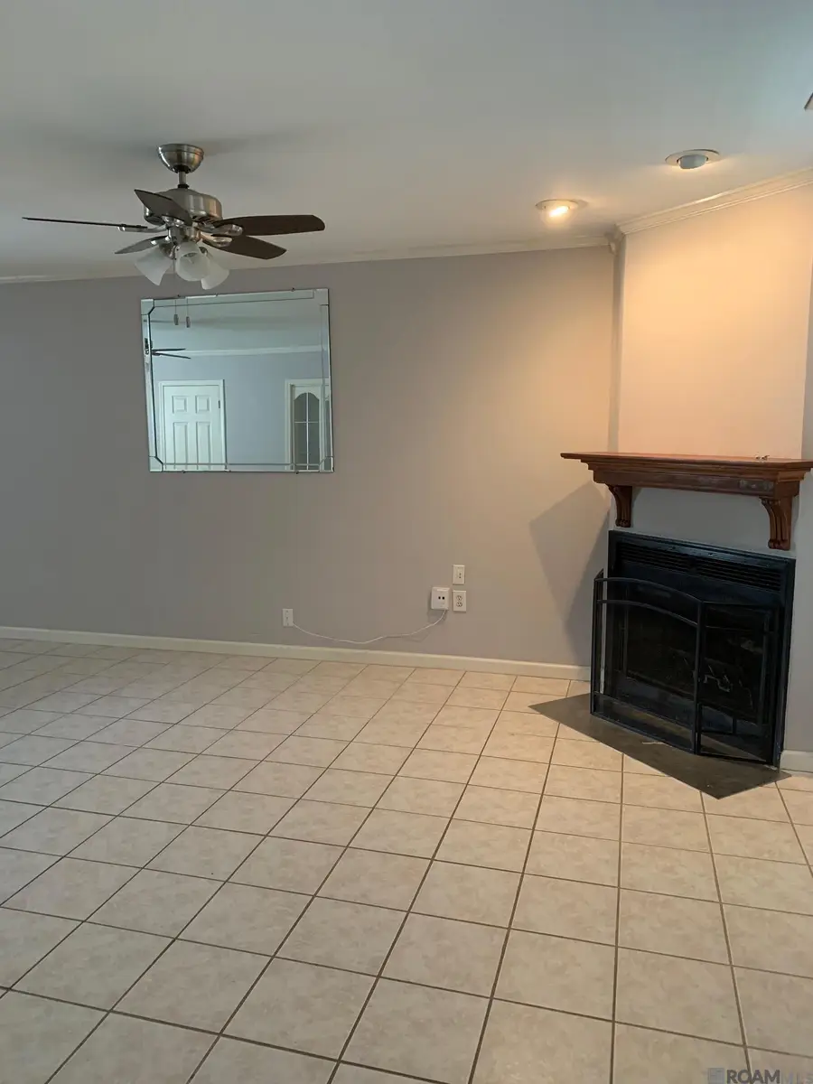 4352 Stumberg Ln, Baton Rouge, LA 70816 - #2