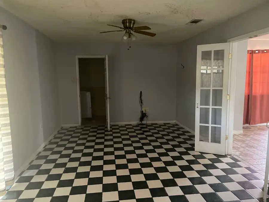 7301 Dogwood Dr, New Orleans, LA 70126 - #3