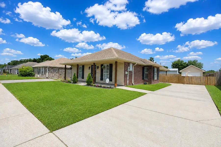 218 T Leigh Drive, Houma, LA 70364 - #2