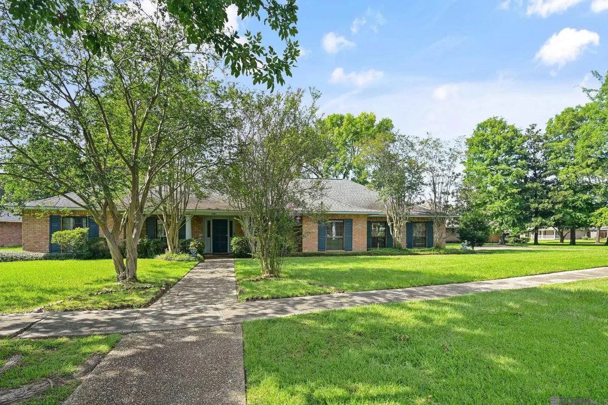 12015 Lake Lery Ave, Baton Rouge, LA 70816 - #1