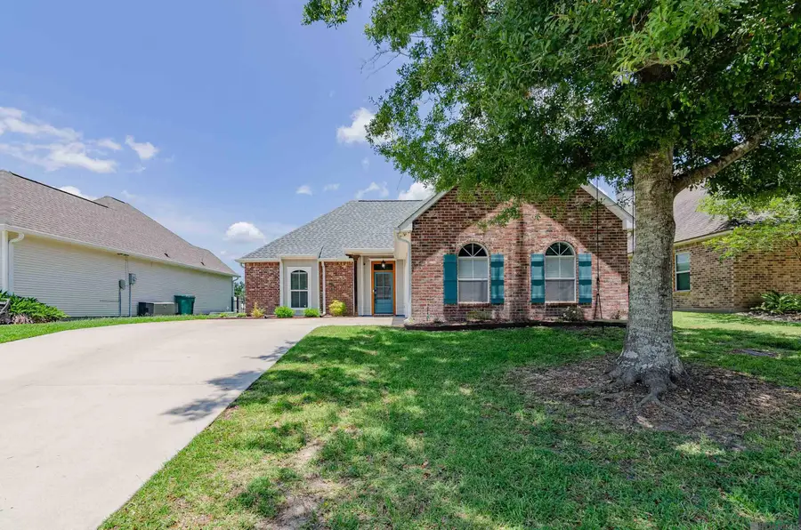 12258 River Highlands Drive, Saint Amant, LA 70774 - #2
