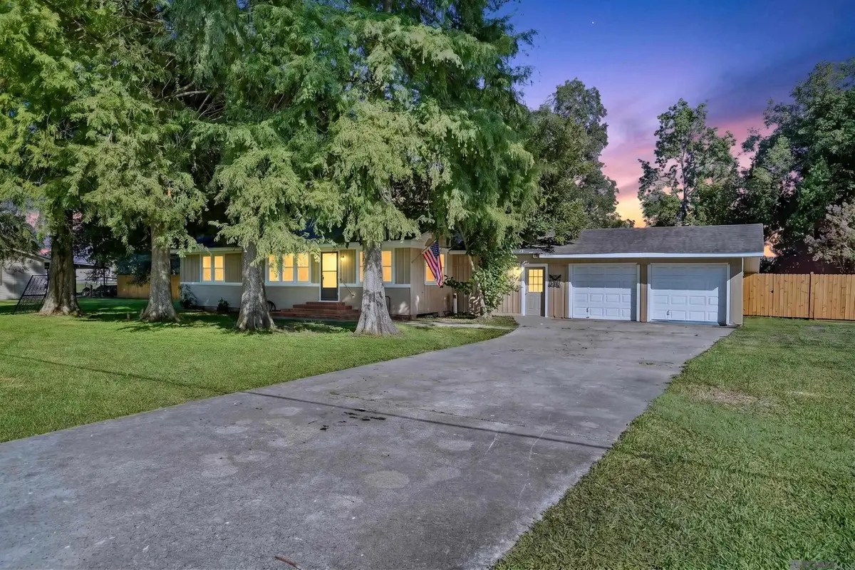 691 Plauche St, Morganza, LA 70759 - #1