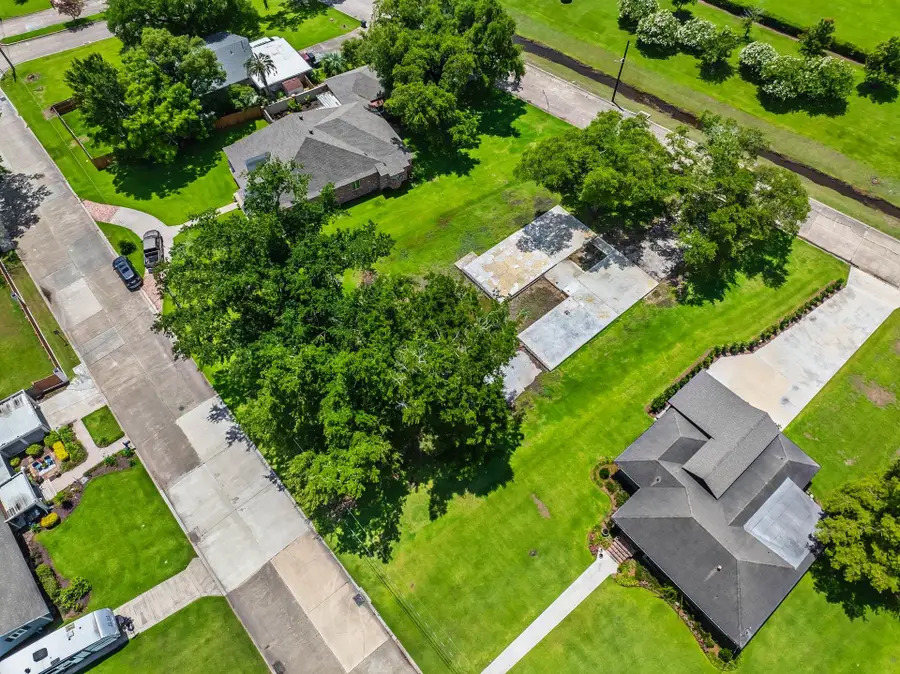 107 Fern St, Houma, LA 70360 - #3