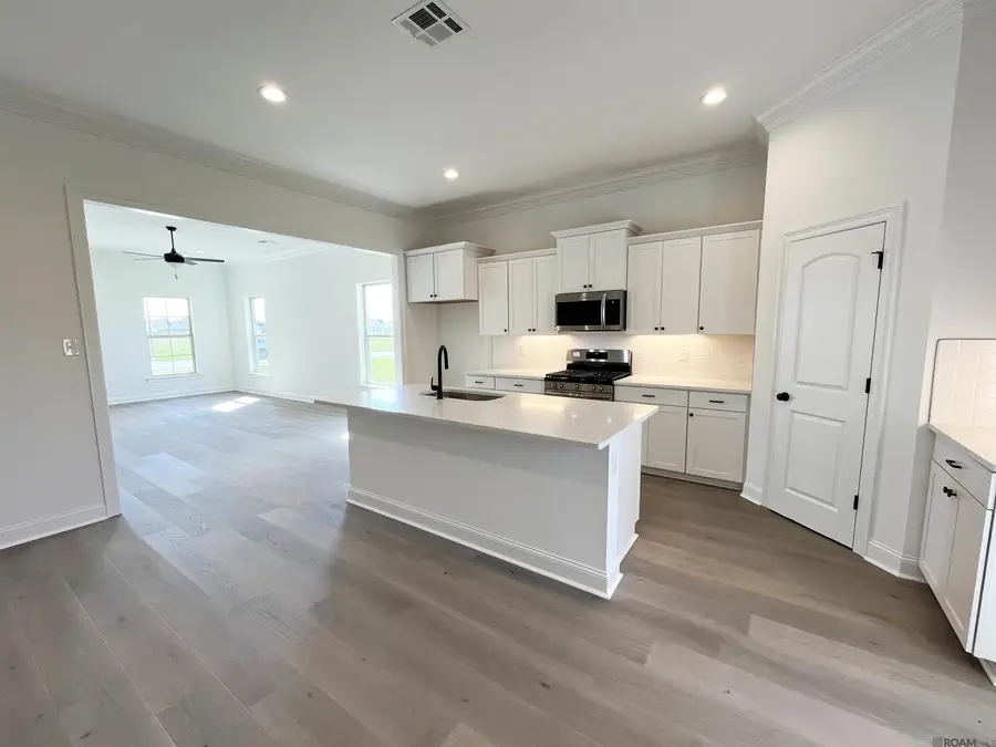 3441 S Shoreside Ave, Baton Rouge, LA 70810 - #2