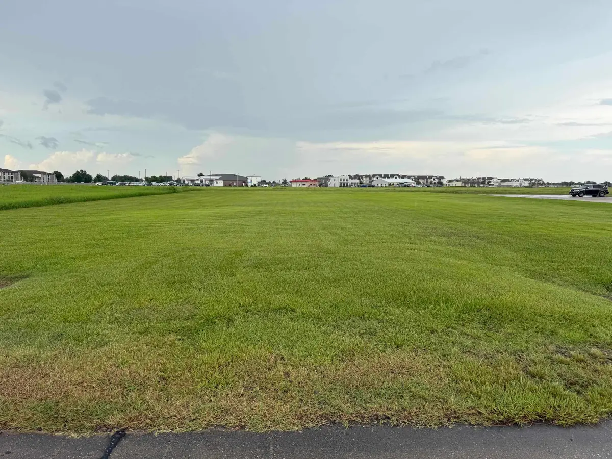 605 Corporate Drive, Houma, LA 70360 - #1