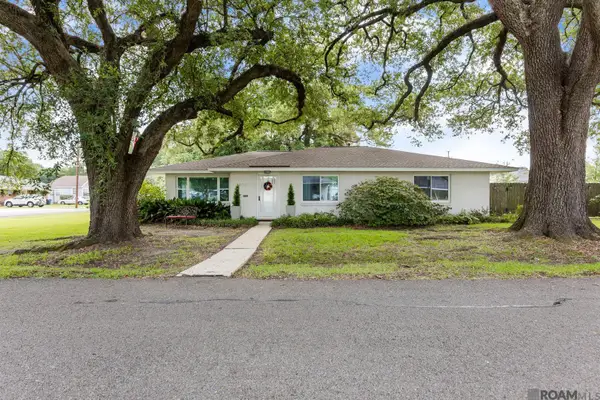 810 Whitehead Blvd, Port Allen, LA 70767