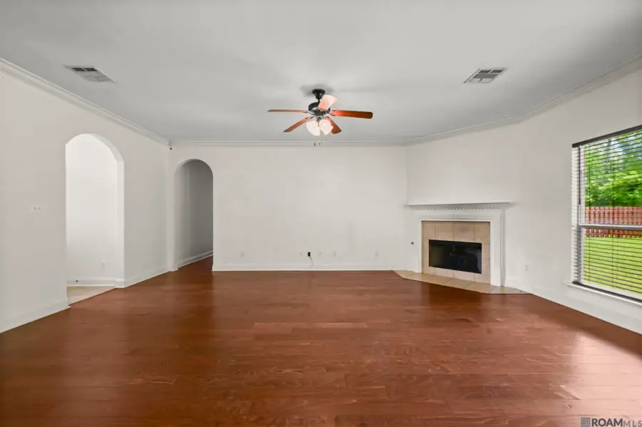 13638 Cantebury Ave, Denham Springs, LA 70726 - #2