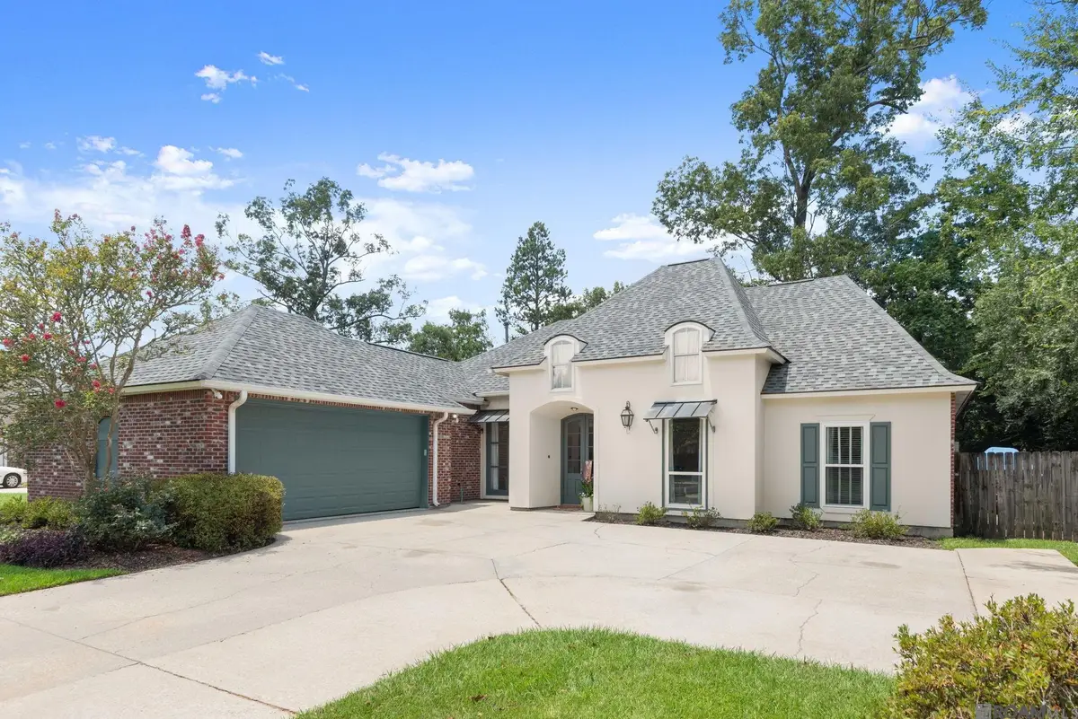 19017 Poujeaux Ave, Saint George, LA 70817 - #1