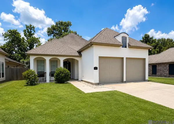 12199 Deventer Dr, Geismar, LA 70734