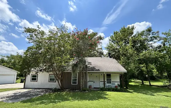 8369 Phillips Rd, St Amant, LA 70774